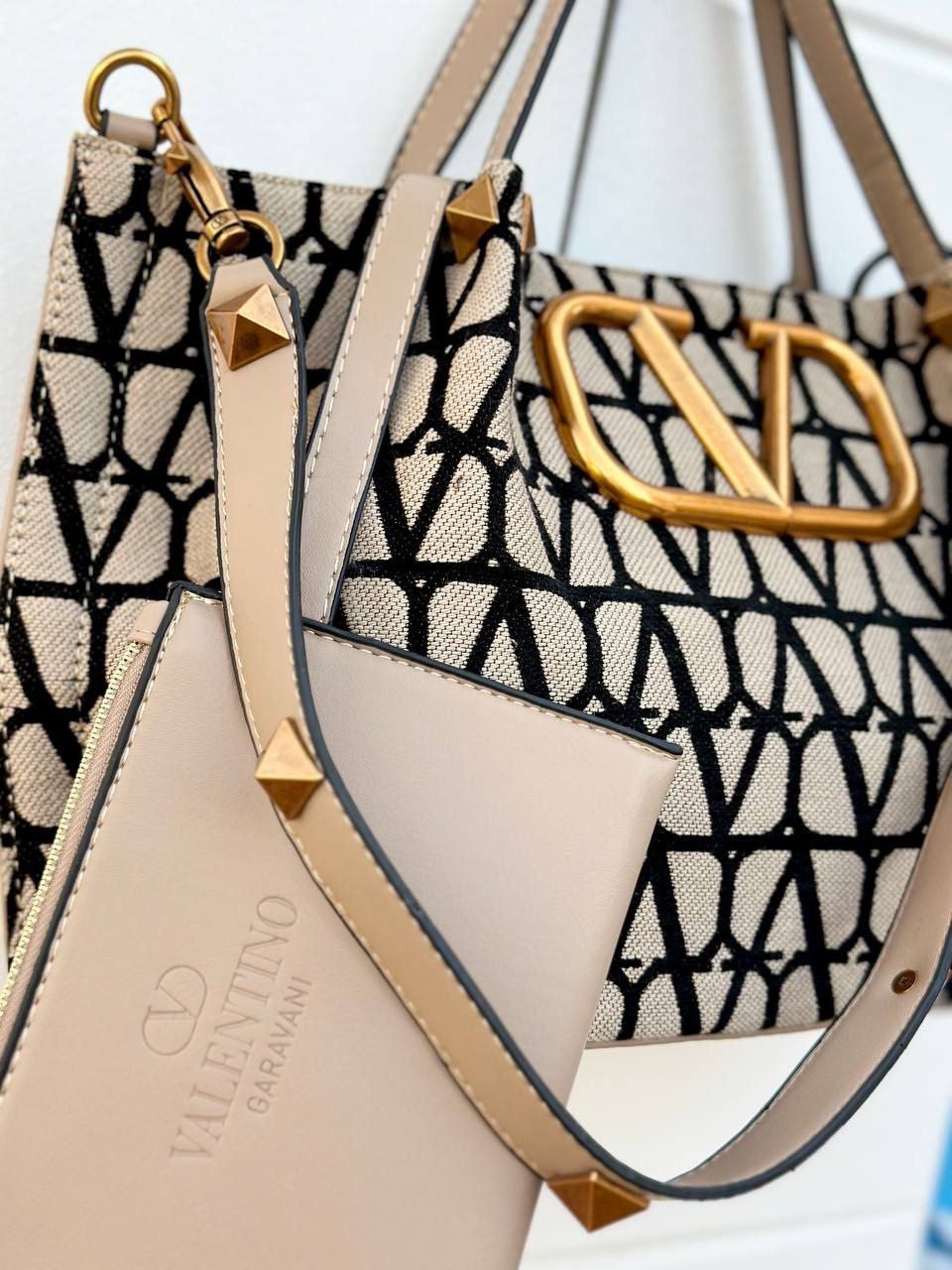 /public/uploads/photos/shares/Suzy bags/IMG_2768.jpeg